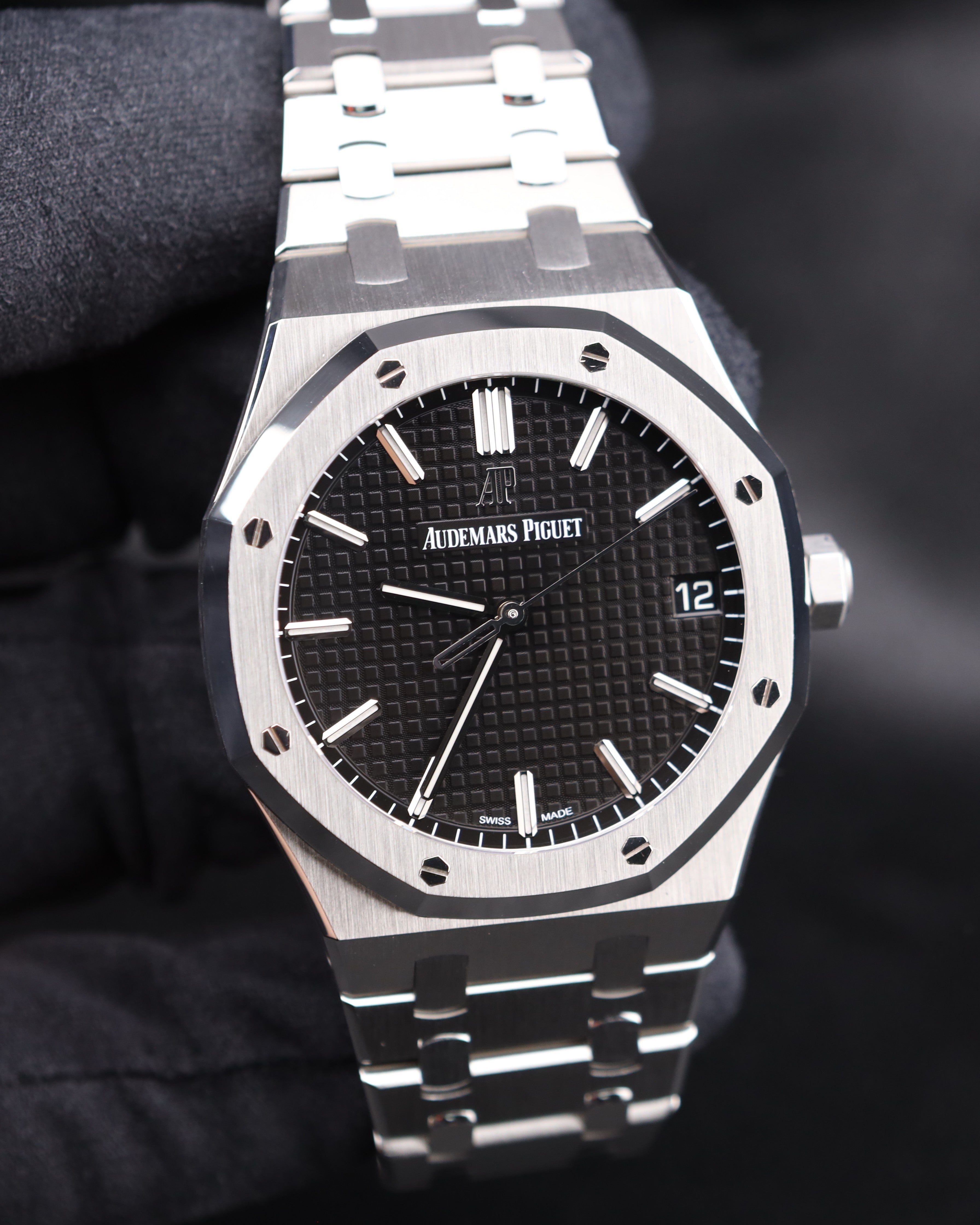 Audemars Piguet Royal Oak 15500ST Black Dial Exhibition Caseback
