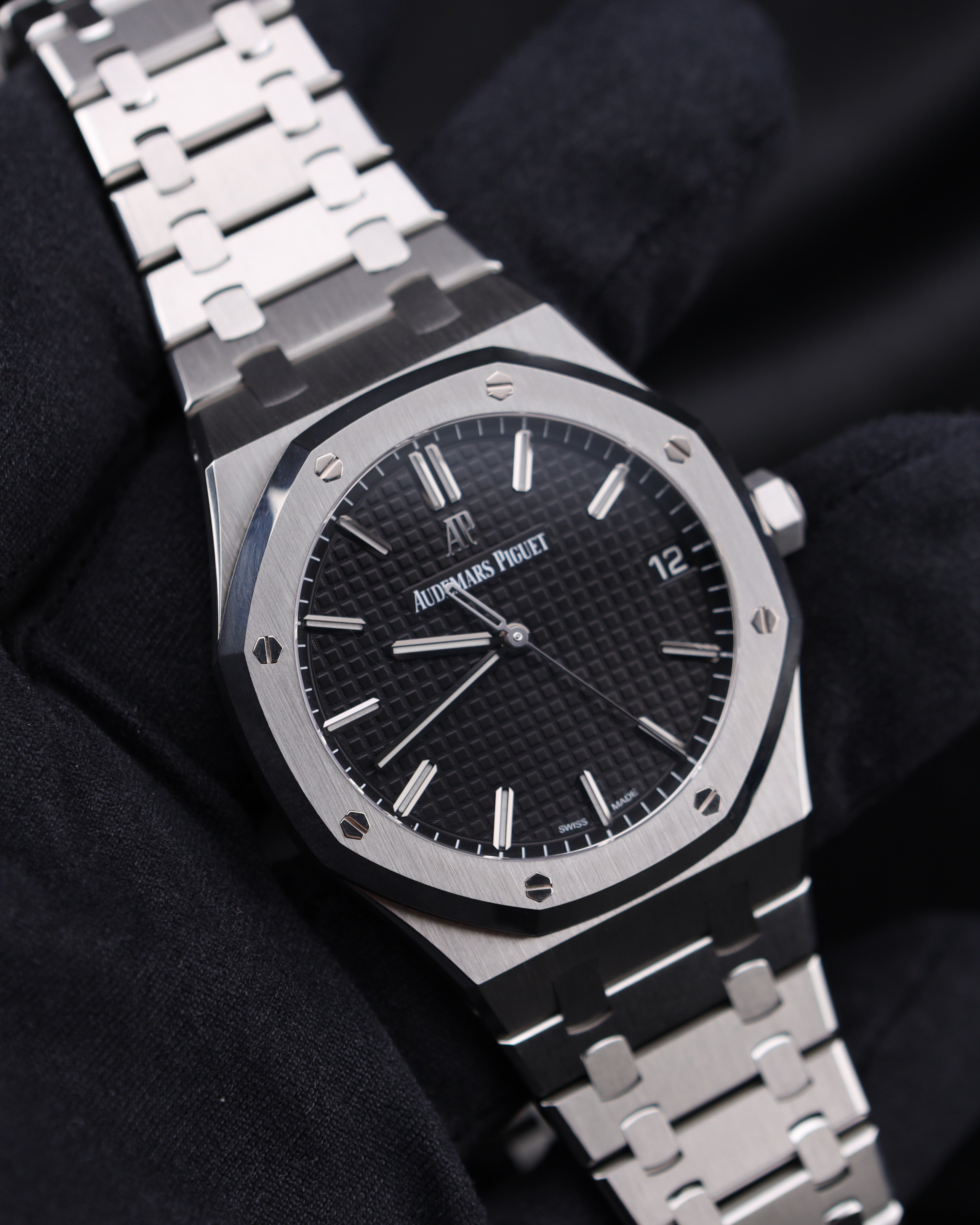 Audemars Piguet Royal Oak 15500ST Black Dial Exhibition Caseback