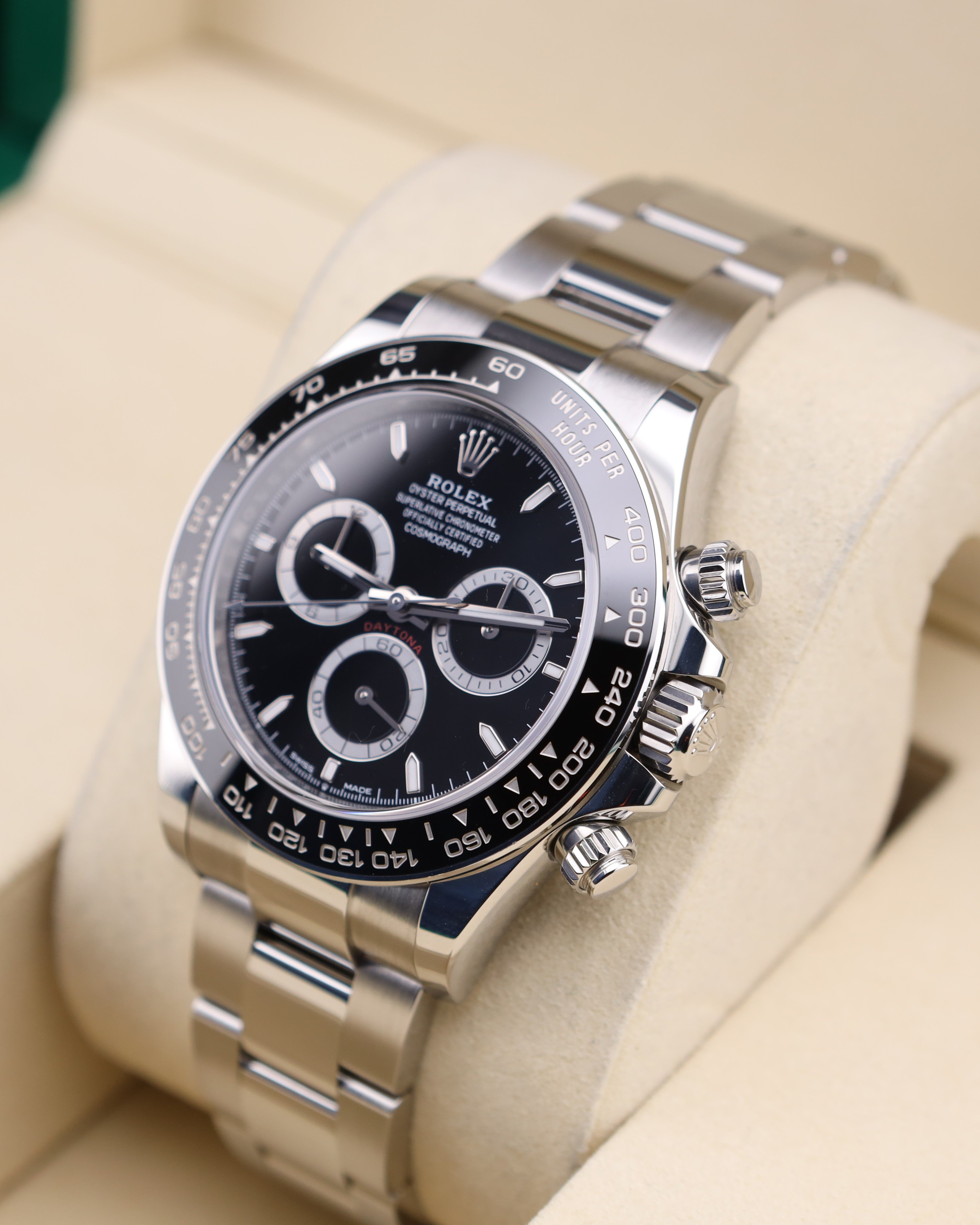 Rolex Daytona Black Dial on Oyster 126500LN