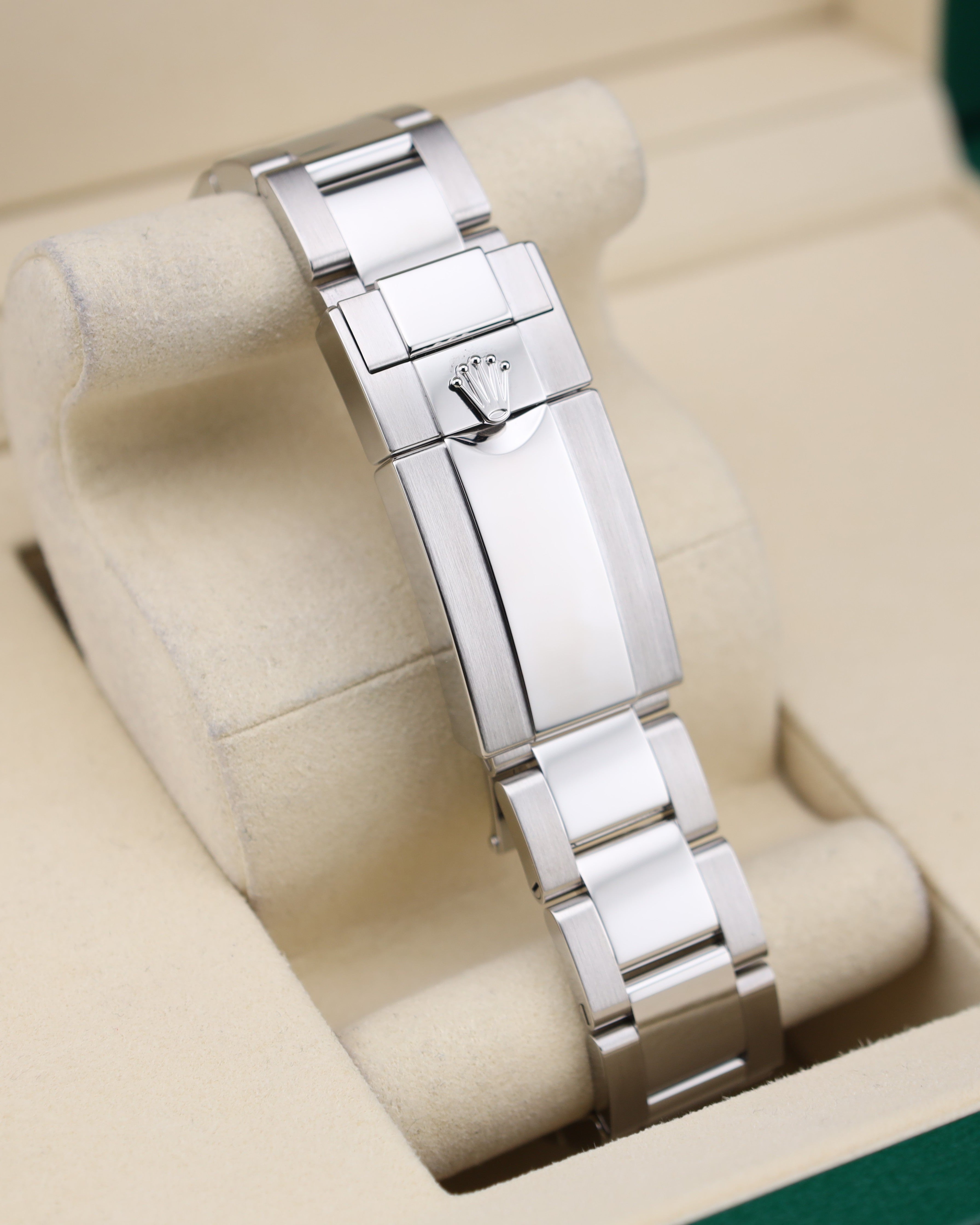 Rolex Daytona Black Dial on Oyster 126500LN