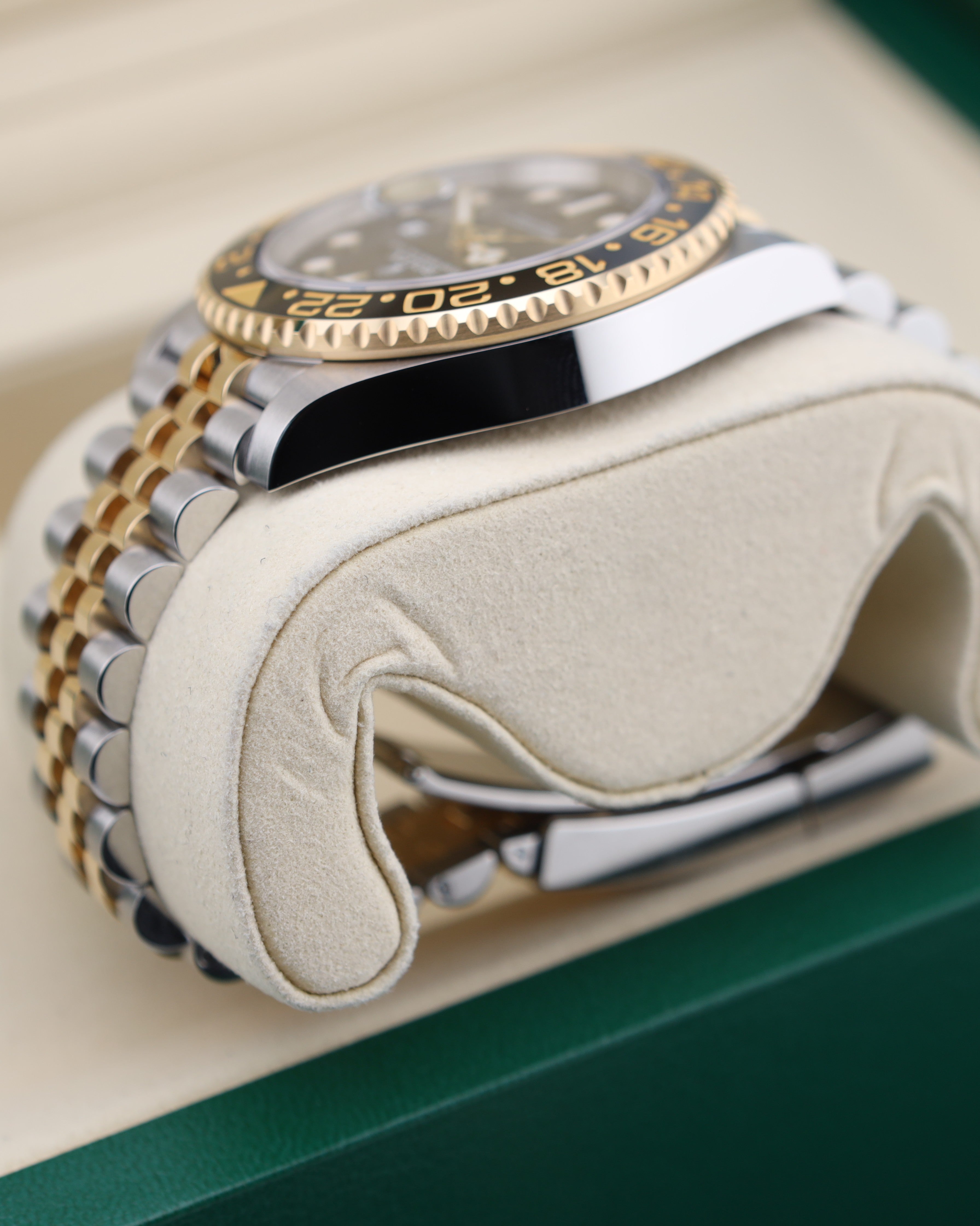 Rolex GMT-Master II Zombie/Bumblebee Two Tone Jubilee 126713GRNR