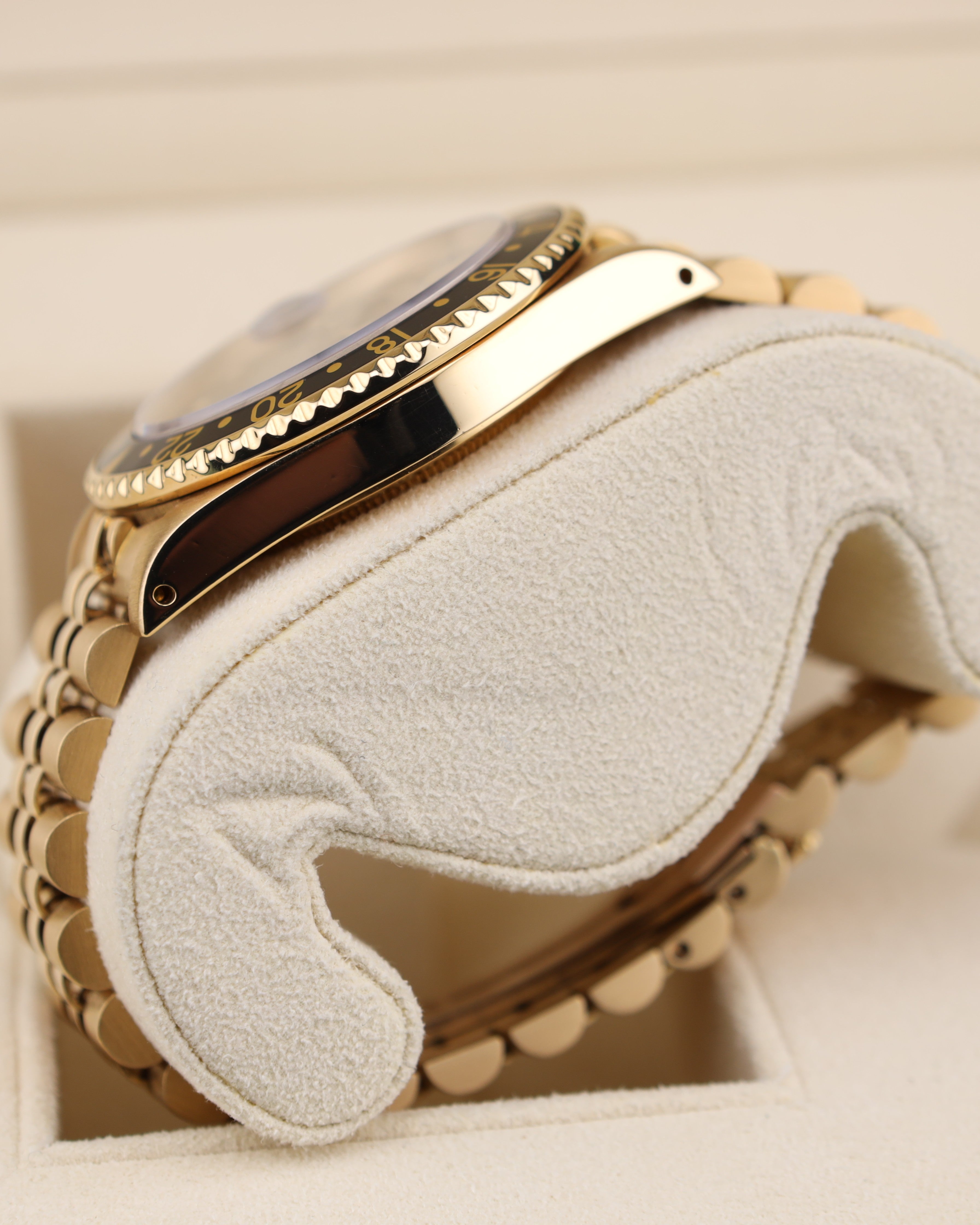 Rolex GMT-Master Black Nipple Dial 18k Yellow Gold Jubilee 16758 Vintage 40mm