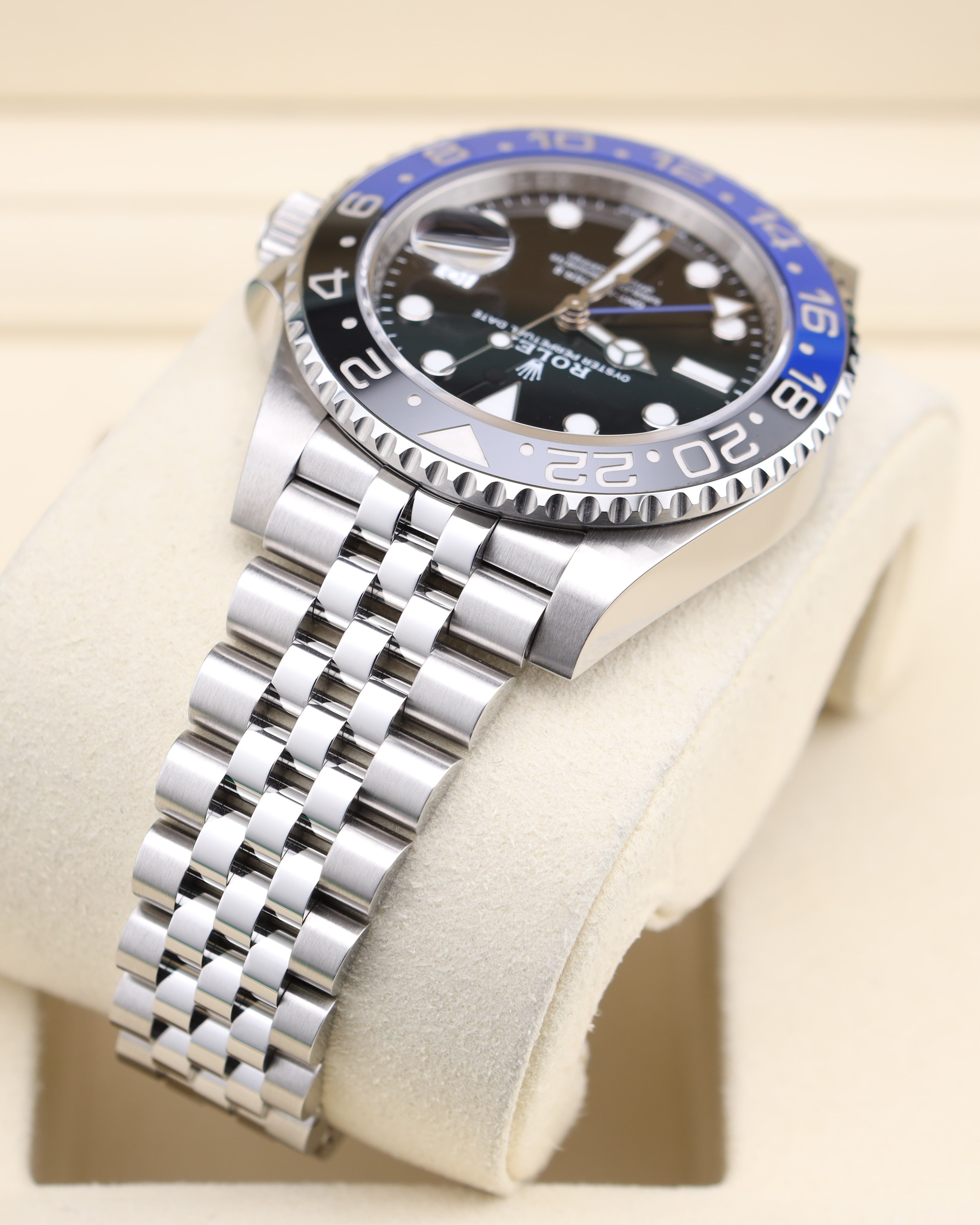 Rolex GMT-Master II Batgirl/Batman Jubilee 126710BLNR