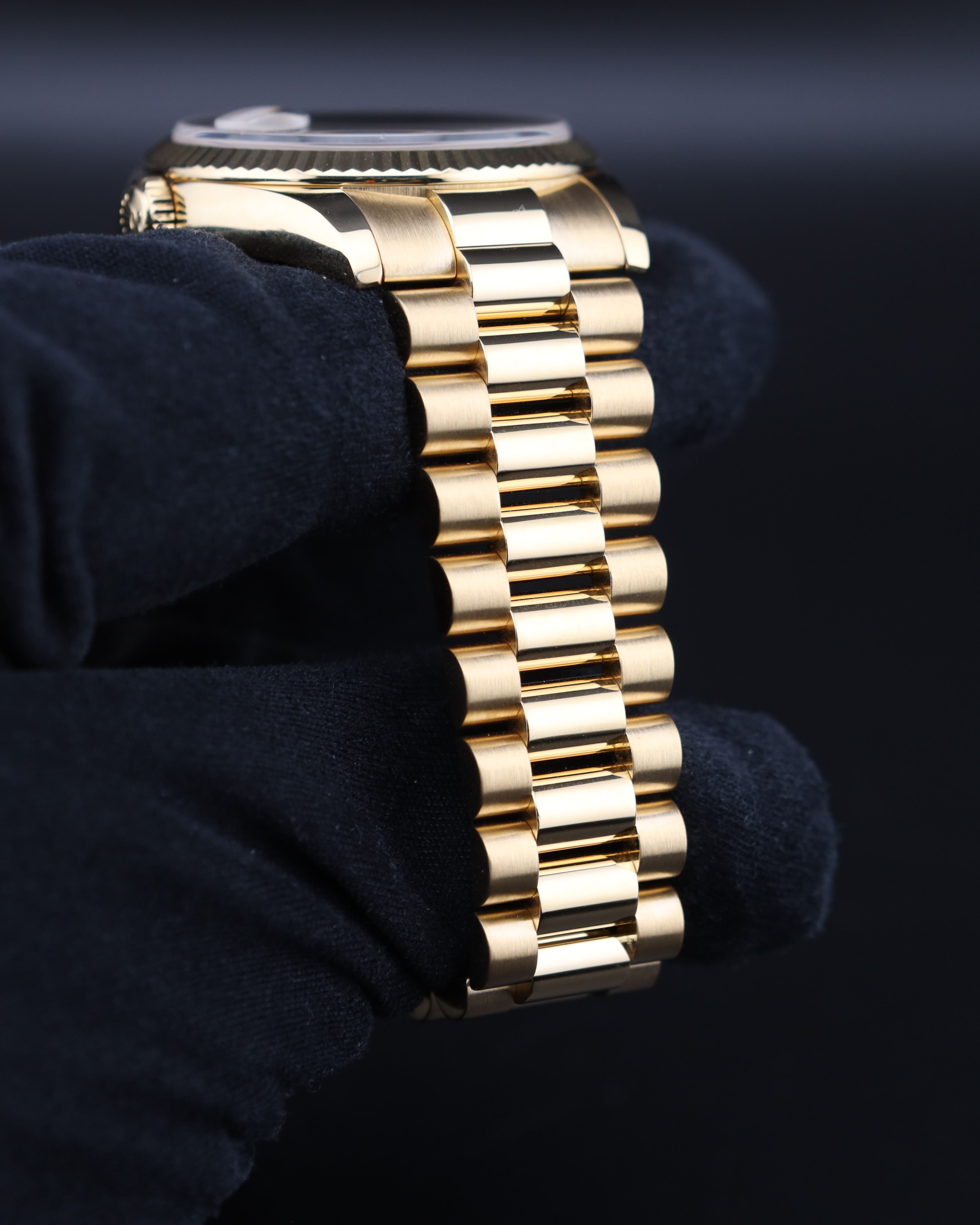 Rolex Day-Date 36 President Champagne Diamond Dial 118238