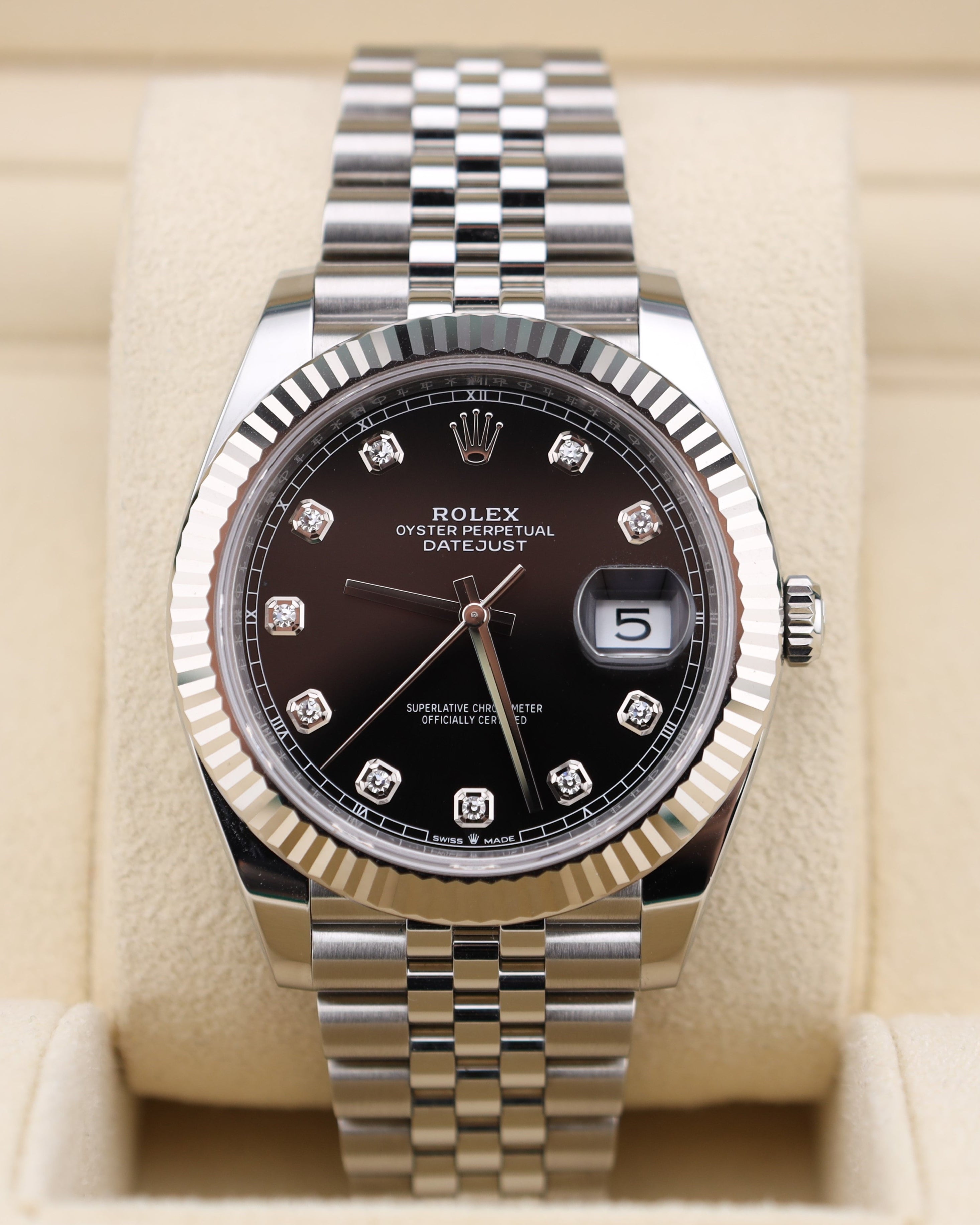 Rolex Datejust 41 Black Diamond  Dial 126334 Jubilee