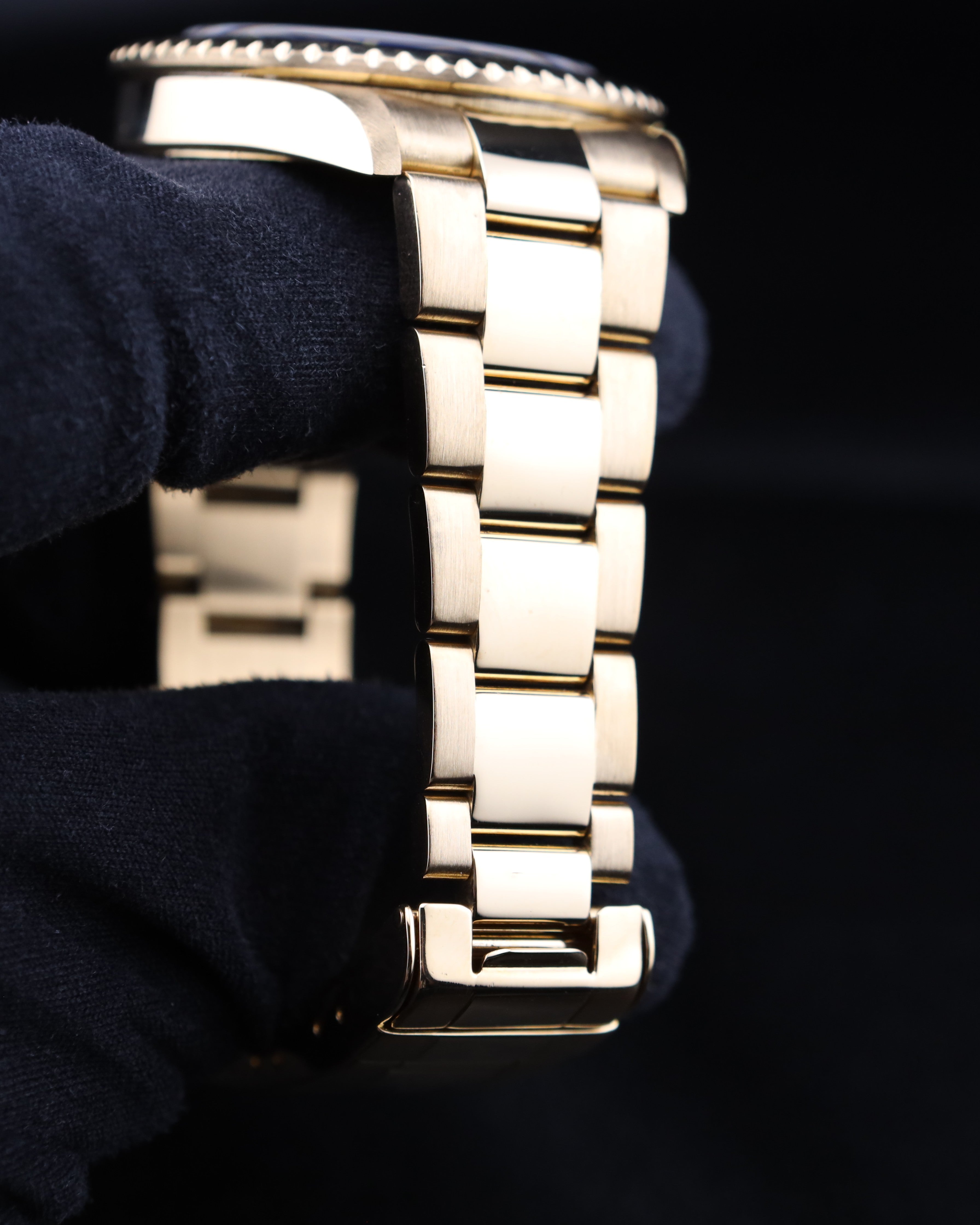 Rolex Submariner Date Champagne Serti Dial Yellow Gold 16618