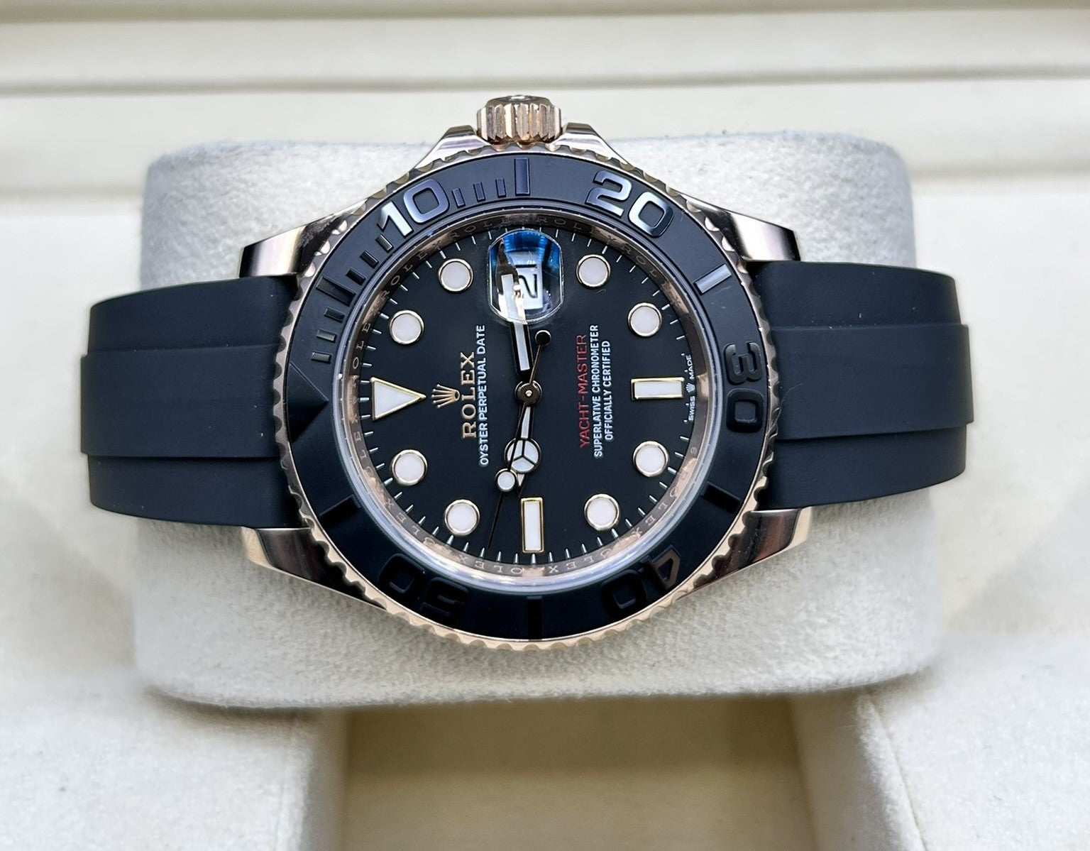 Rolex Yacht-Master 40 Rose Gold 126655 Oysterflex