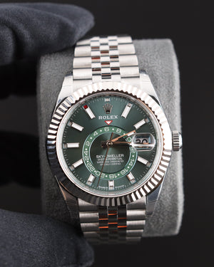 Rolex Sky-Dweller 42 Green Dial on Jubilee 336934 