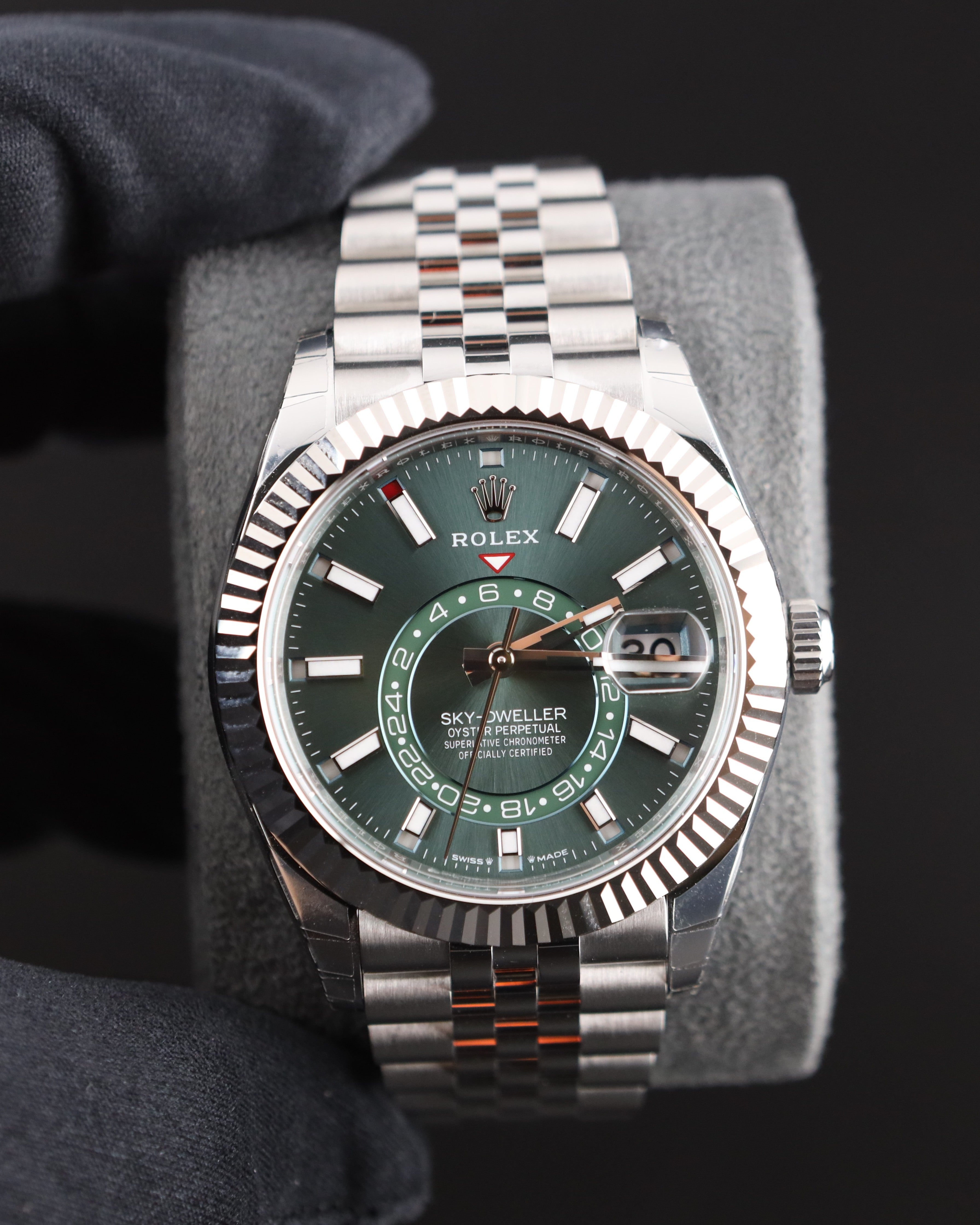 Rolex Sky-Dweller 42 Green Dial on Jubilee 336934 
