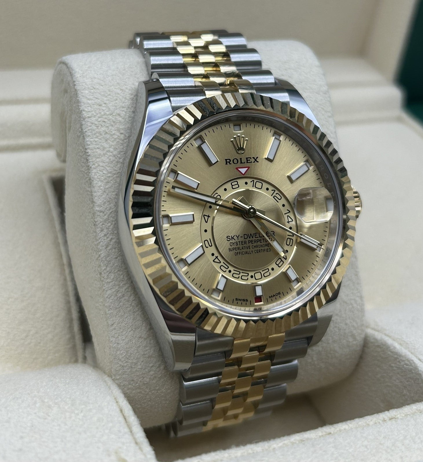 Rolex Sky-Dweller Champagne Dial 326933 Jubilee Bracelet New